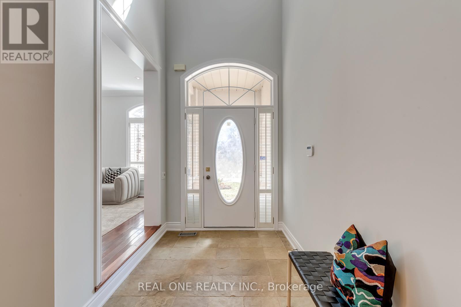 96 SPRING AZURE CRESCENT - 3