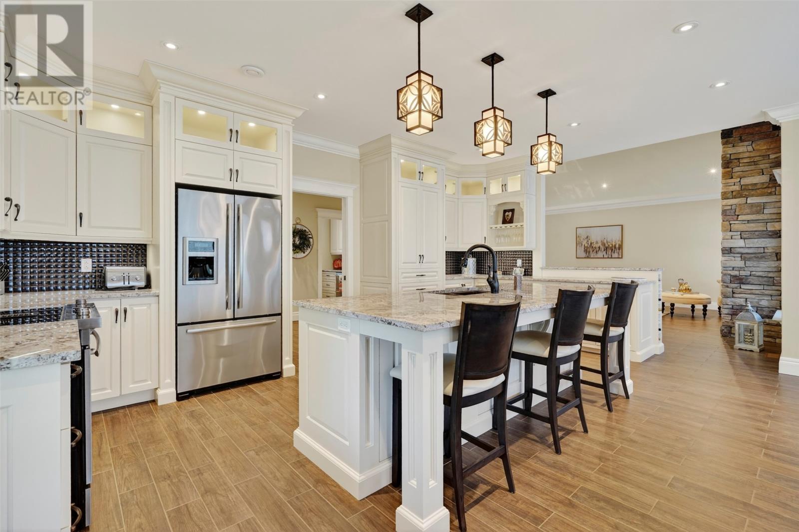 15 Pondside Road - 14