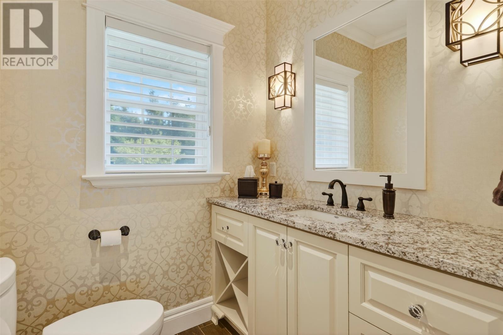 15 Pondside Road - 22