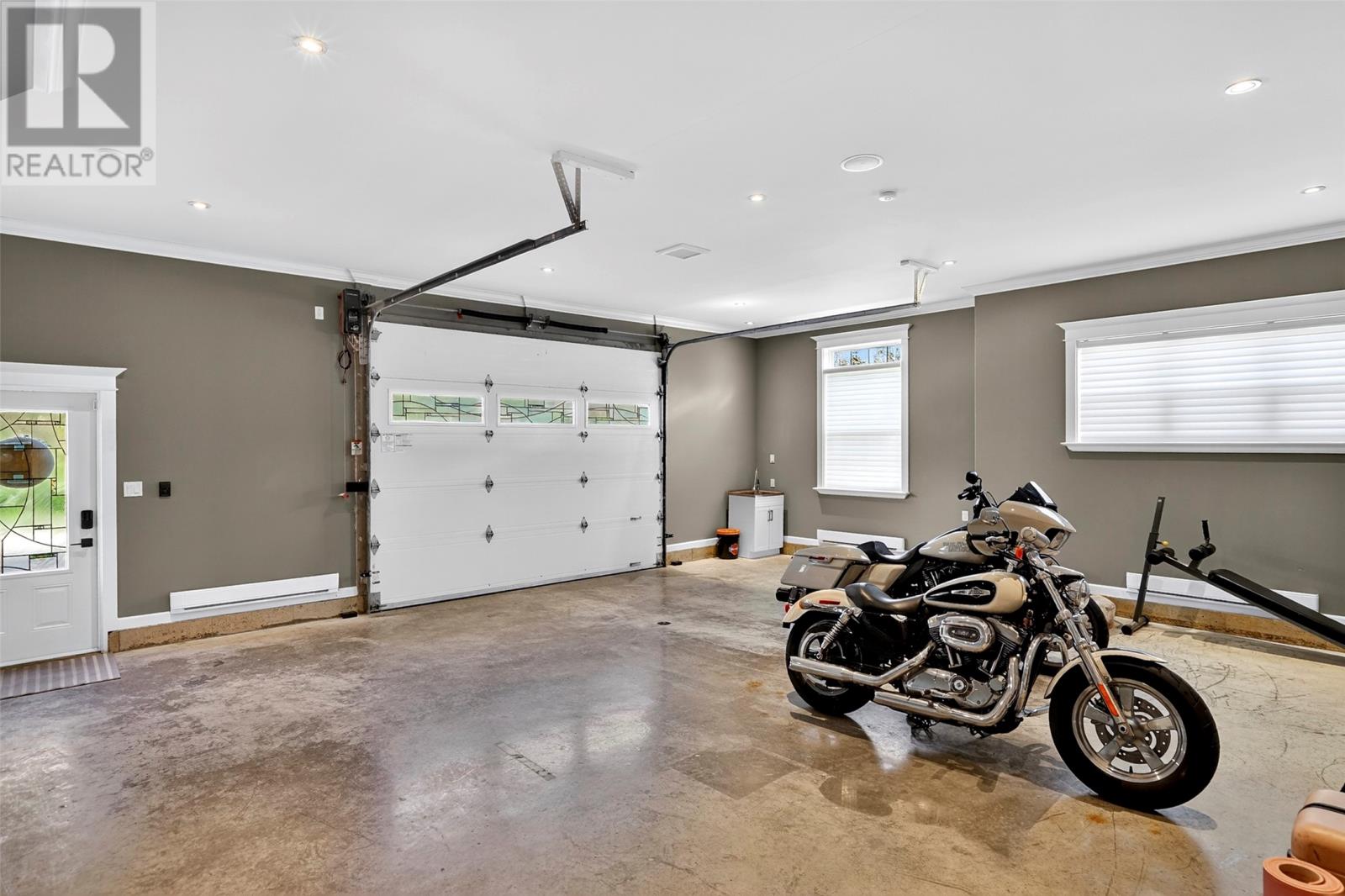 15 Pondside Road - 23