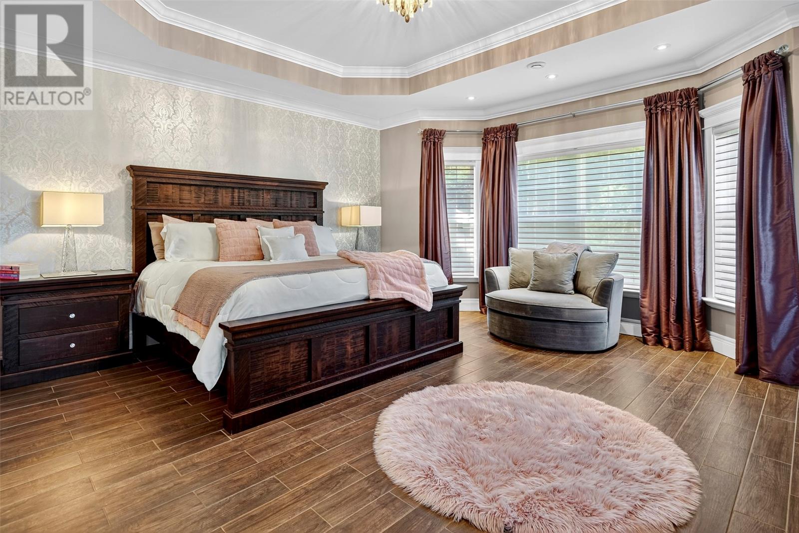 15 Pondside Road - 24