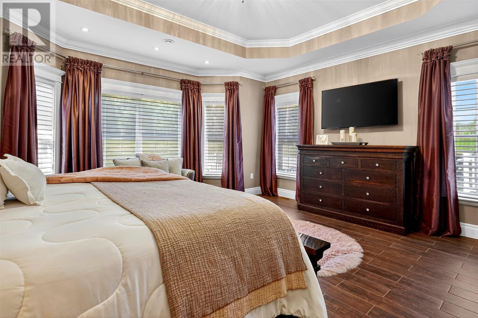 15 Pondside Road - 26