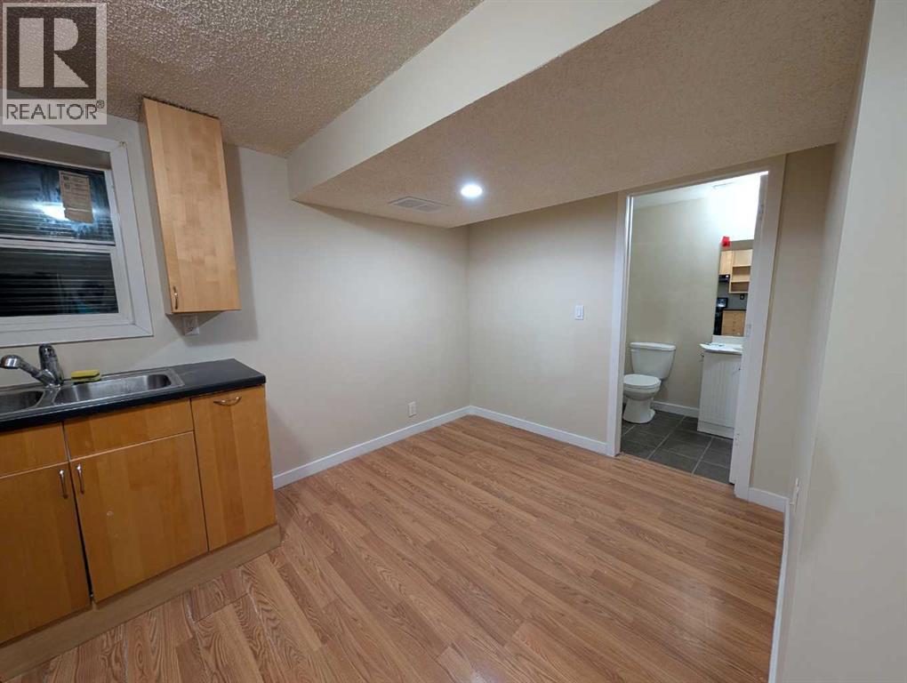 Single Family House for Sale in  Castledale Way NE Castleridge Calgary 