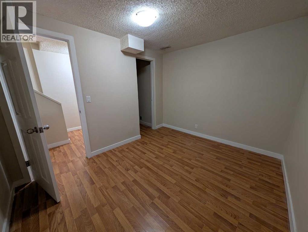 Single Family House for Sale in  Castledale Way NE Castleridge Calgary 