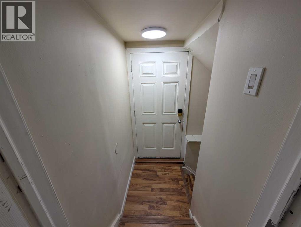 Single Family House for Sale in  Castledale Way NE Castleridge Calgary 