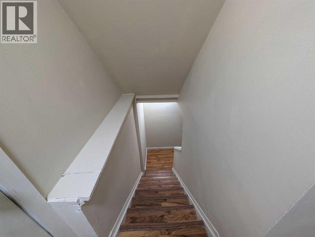 Single Family House for Sale in  Castledale Way NE Castleridge Calgary 