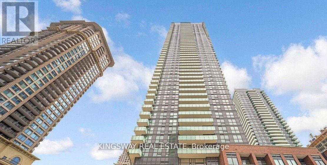 2305 - 430 SQUARE ONE DRIVE