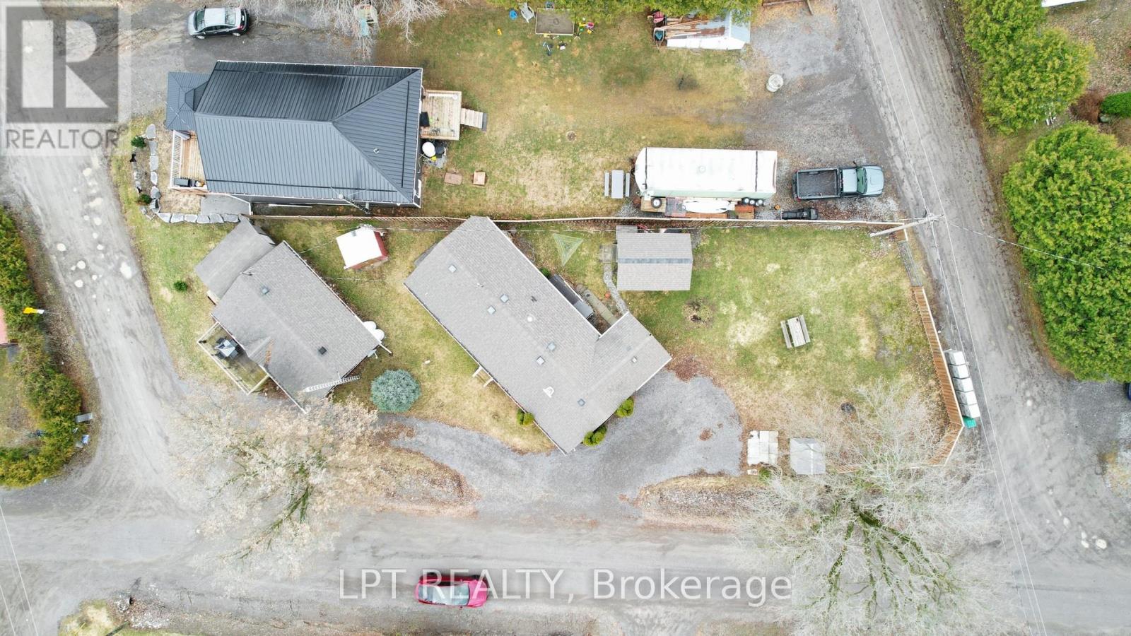 5137 - 5135 HALSTEAD BEACH ROAD - 28