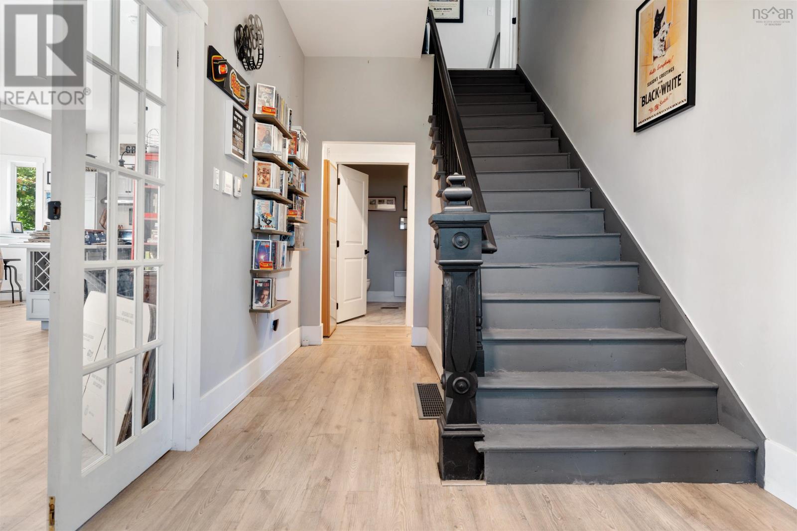 Property 17 of 49 of 51 BLACK Street