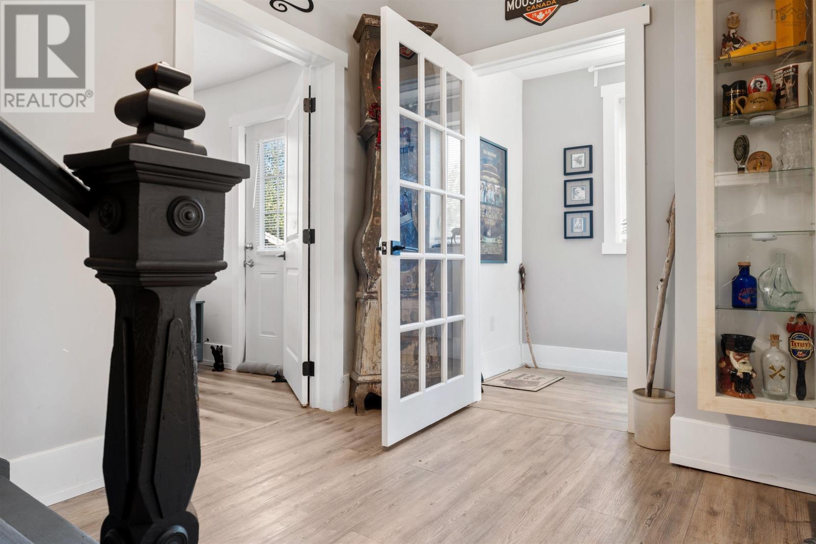 Property 16 of 49 of 51 BLACK Street