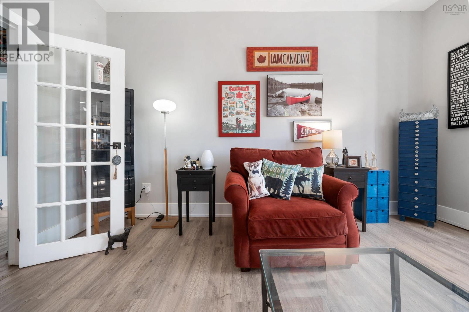 Property 22 of 49 of 51 BLACK Street