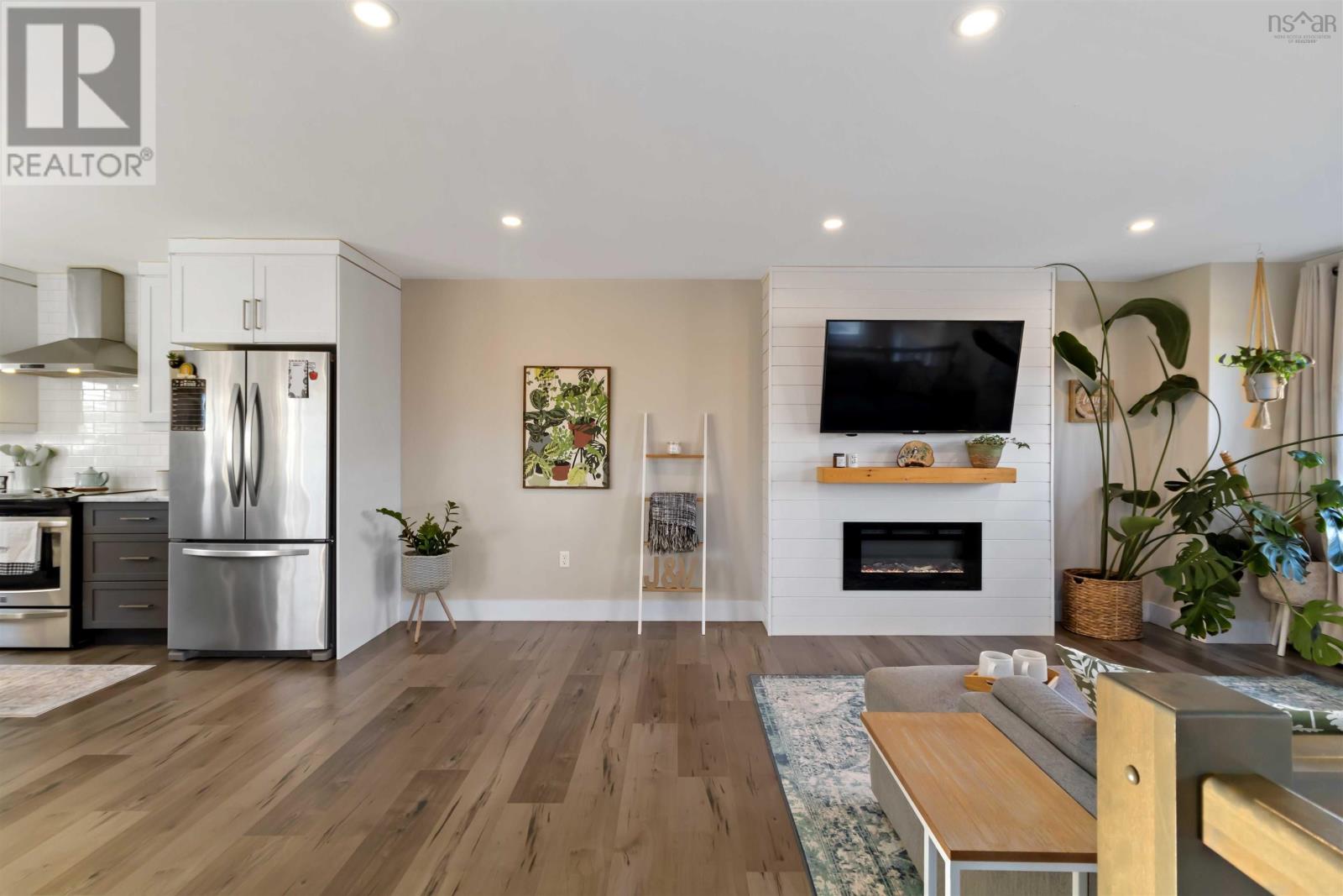 46 RAFTING DRIVE - 14