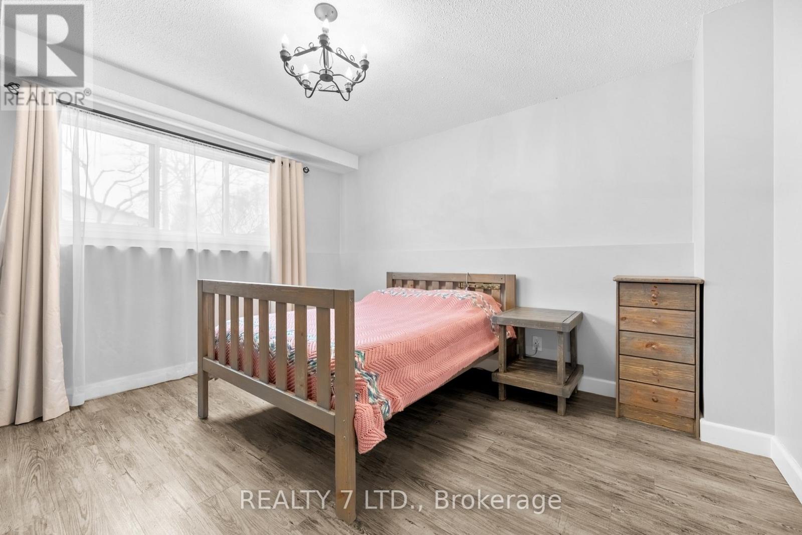 6479 BURWOOD AVENUE - 19