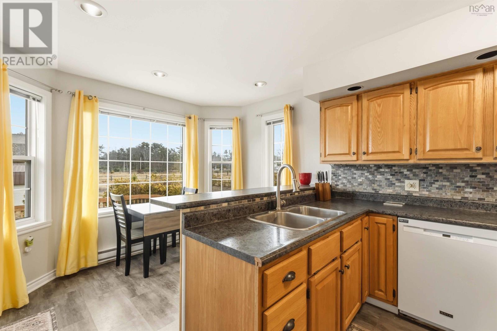 Property 8 of 39 of 584 Brandy Avenue