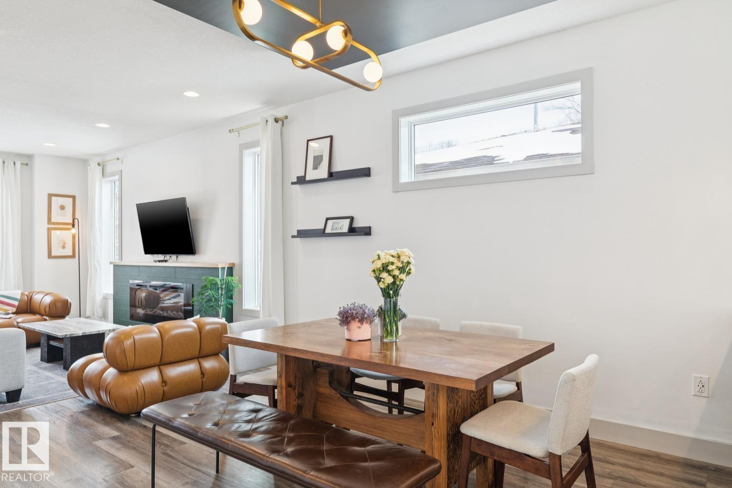 3813 111 AV NW, Edmonton