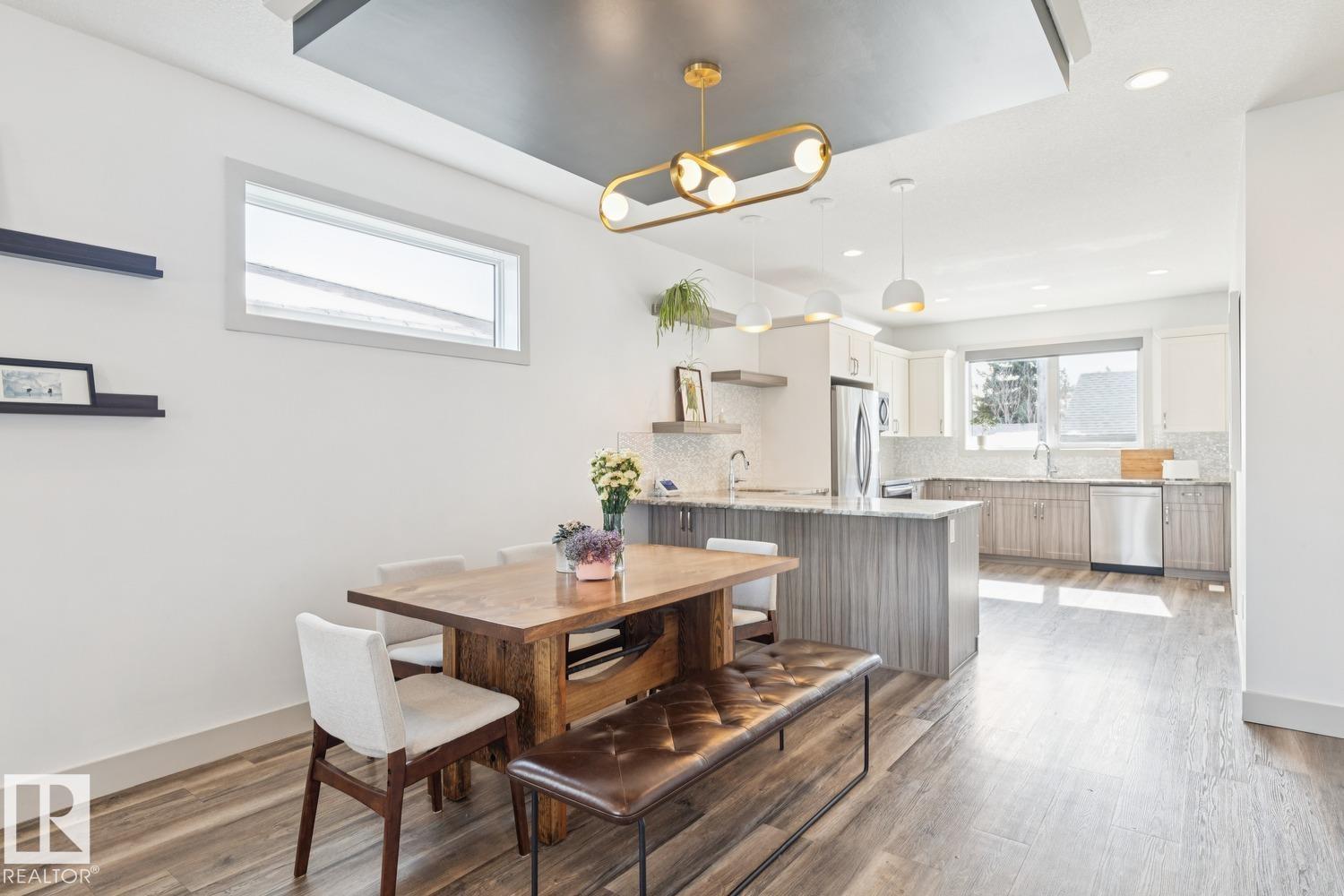 3813 111 AV NW, Edmonton