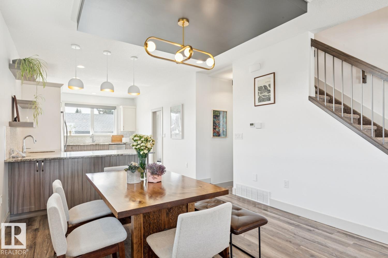 3813 111 AV NW, Edmonton