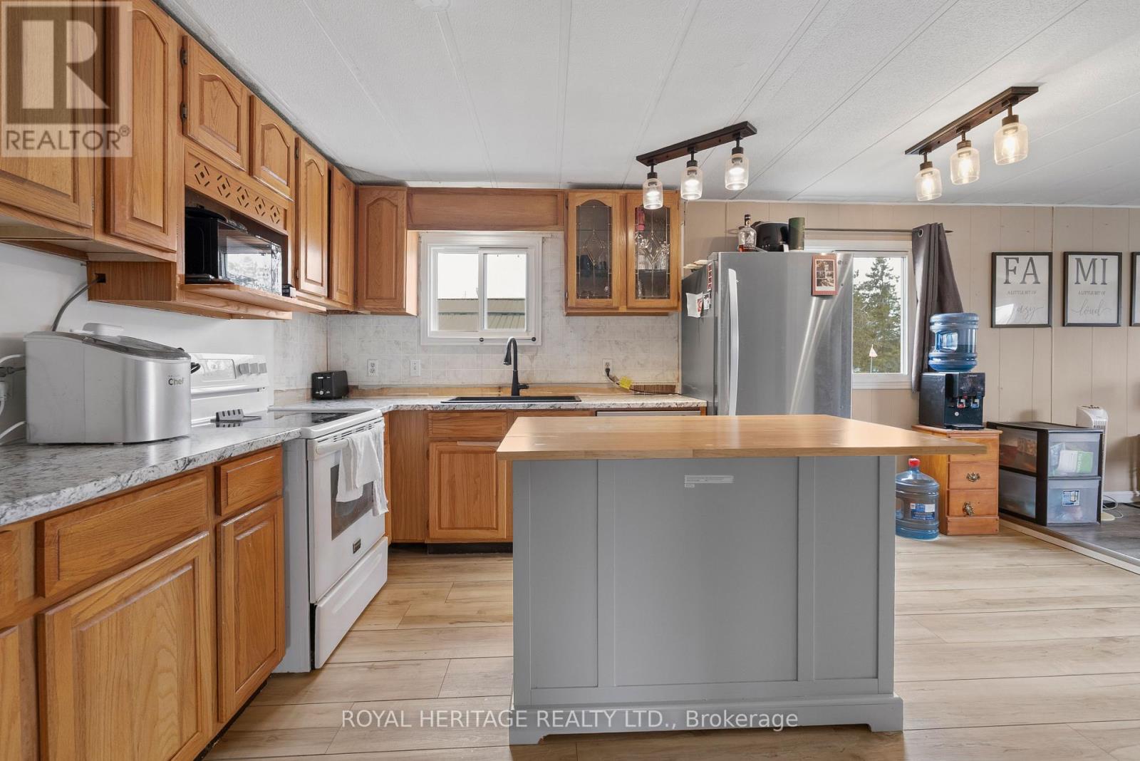 16 FENELON WAY - 5