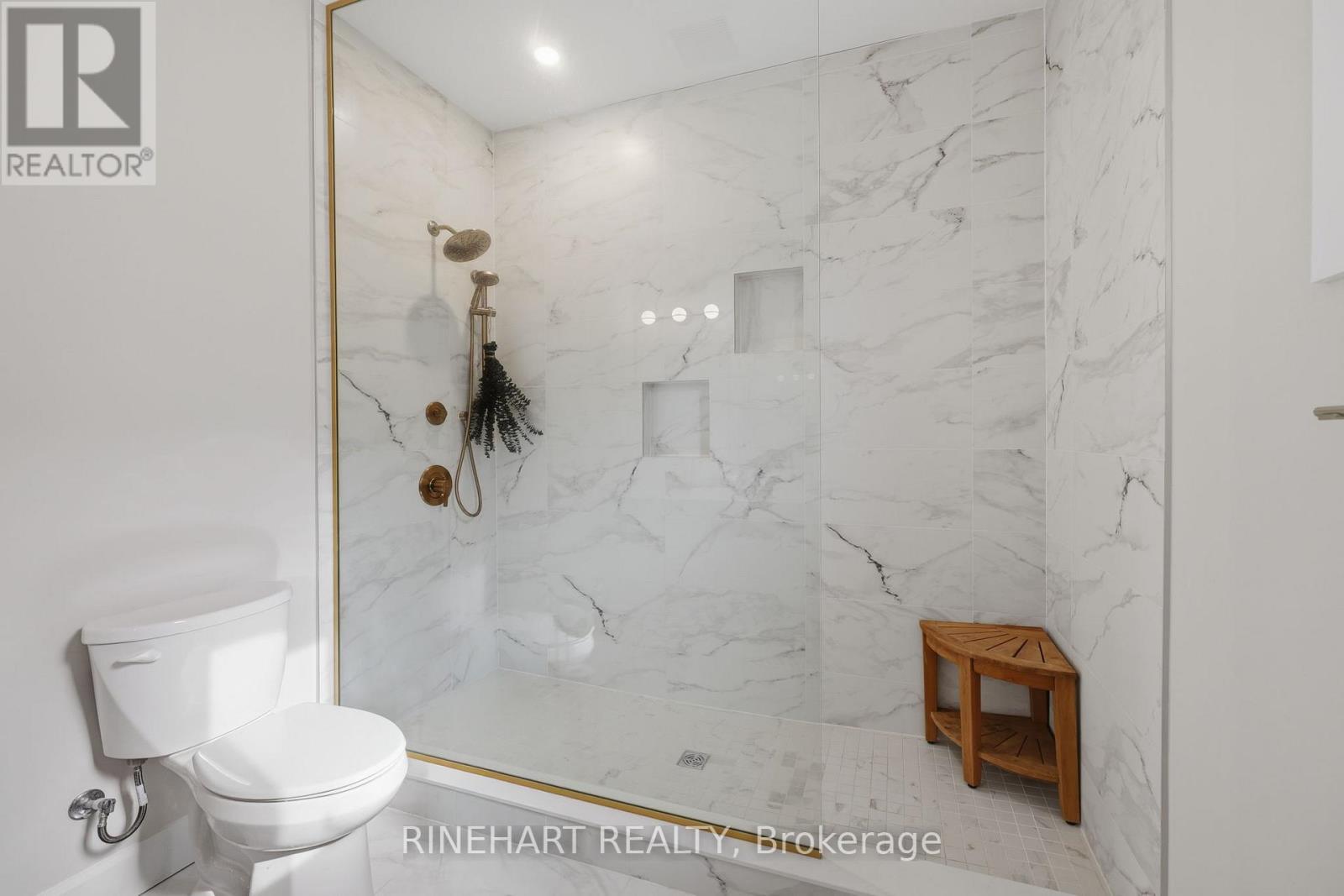 6445 ROYAL MAGNOLIA AVENUE Property Photo