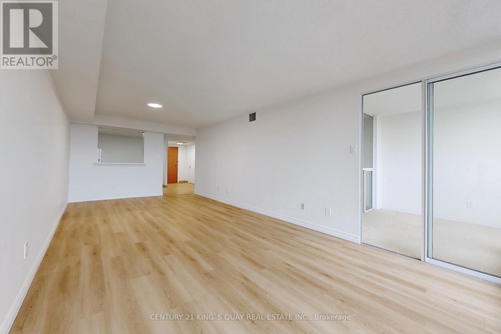 #616 4727 SHEPPARD AVENUE E - 15