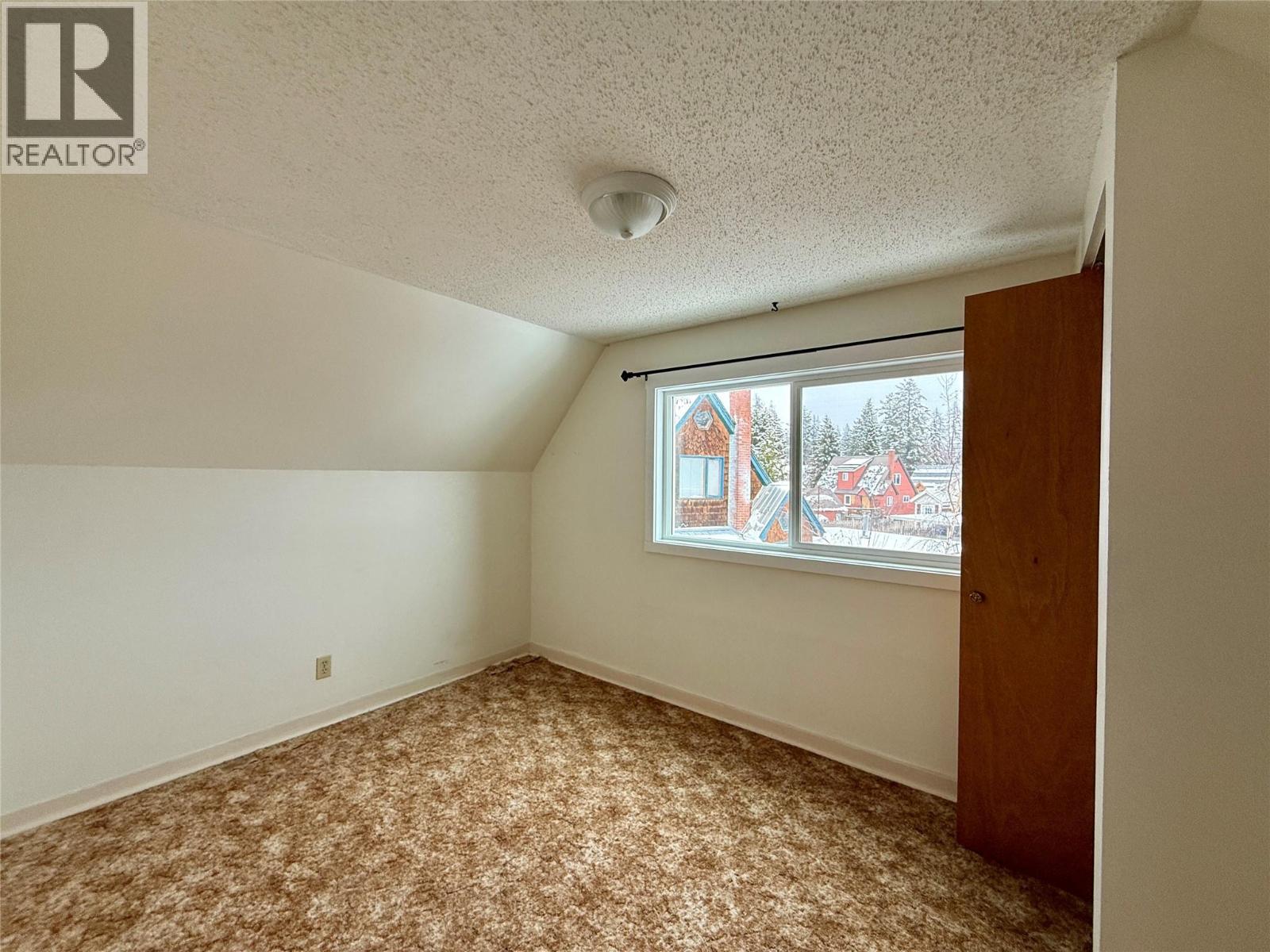 614 NELSON STREET - 19