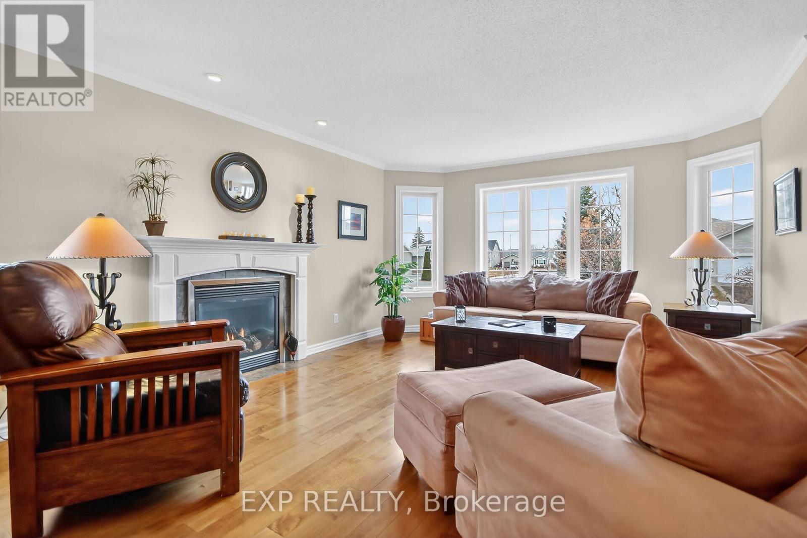 126 METCALFE DRIVE - 5