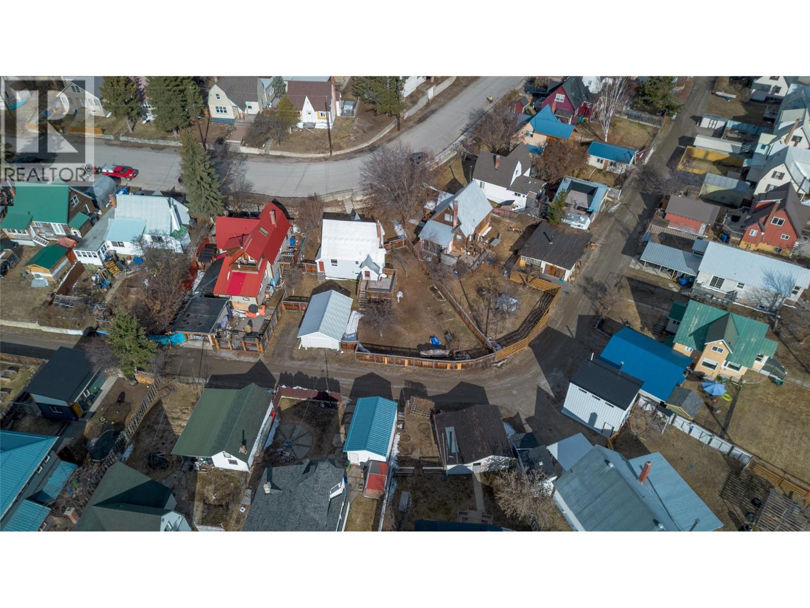 614 NELSON STREET - 35