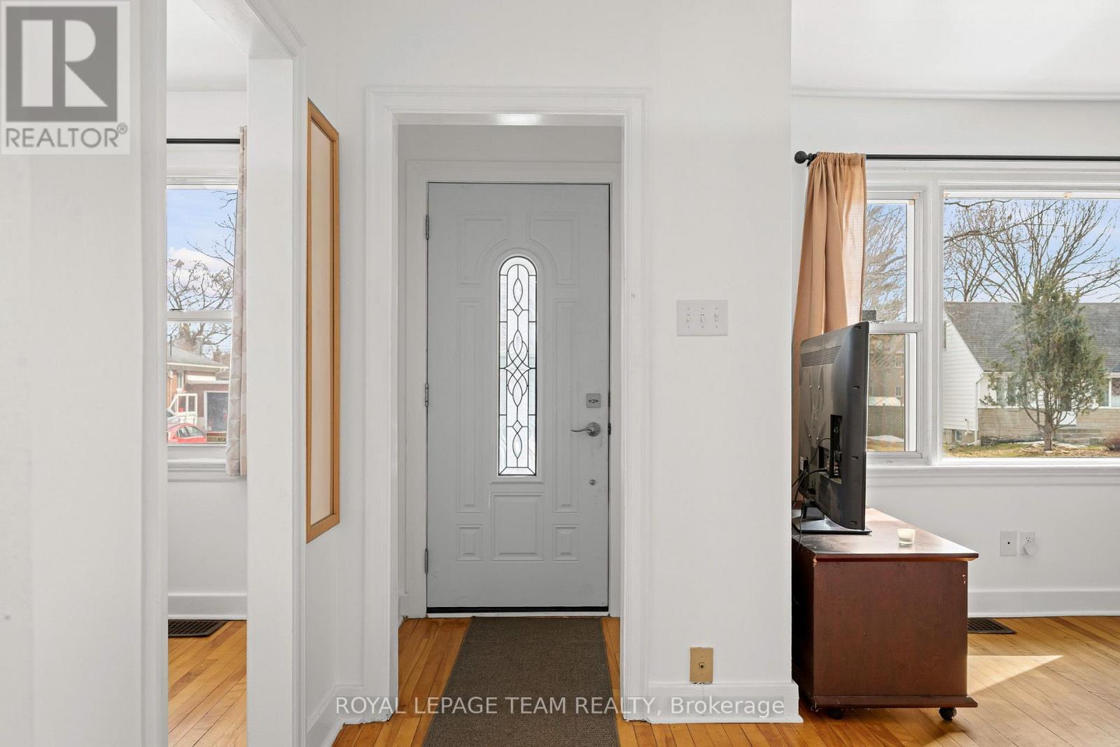 1123 SECORD AVENUE - 4