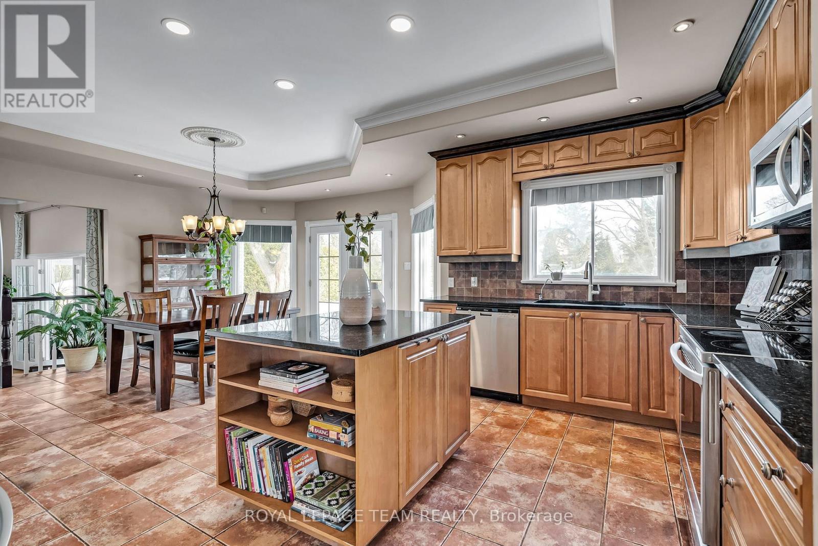 1345 POTTER DRIVE - 12