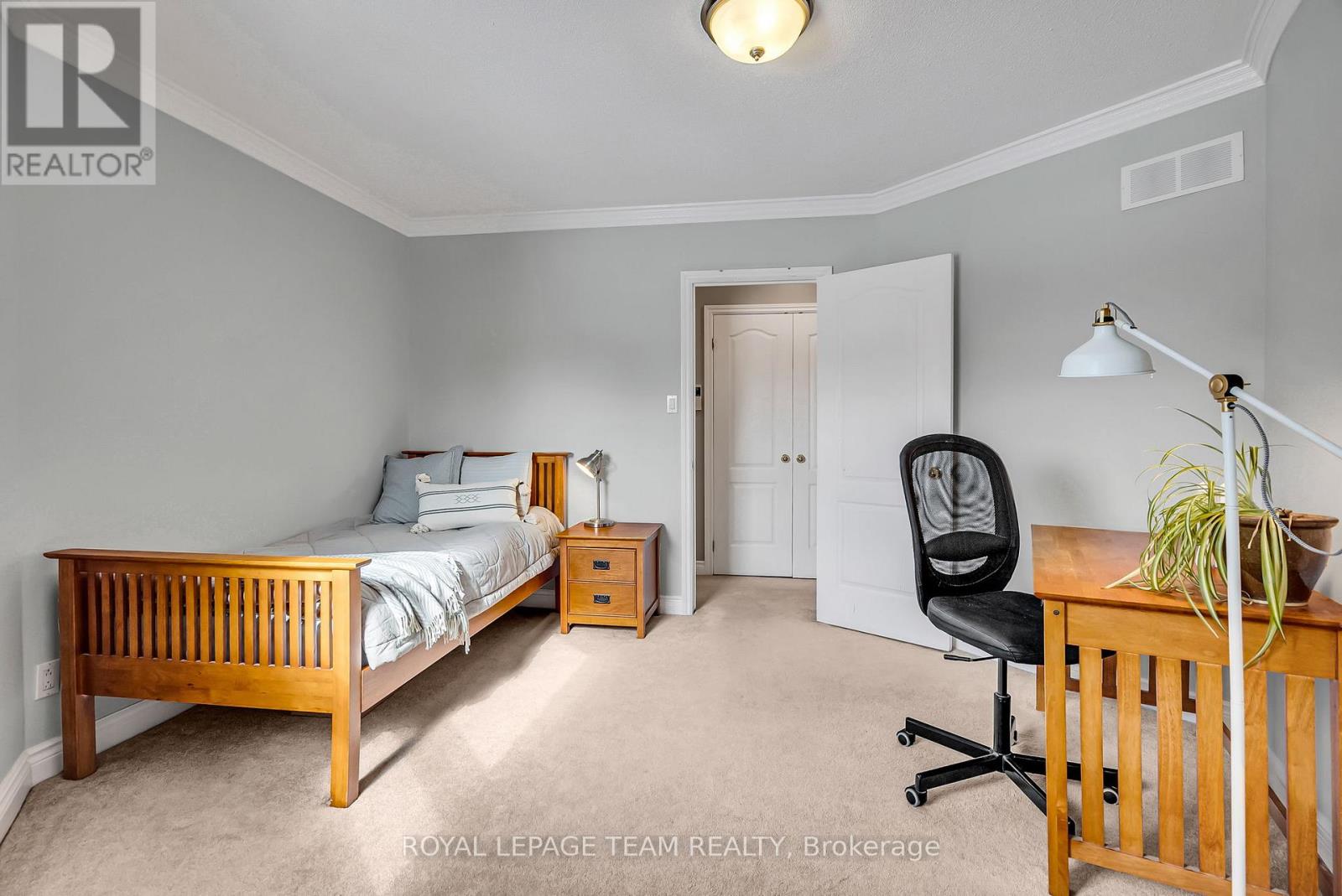 1345 POTTER DRIVE - 34