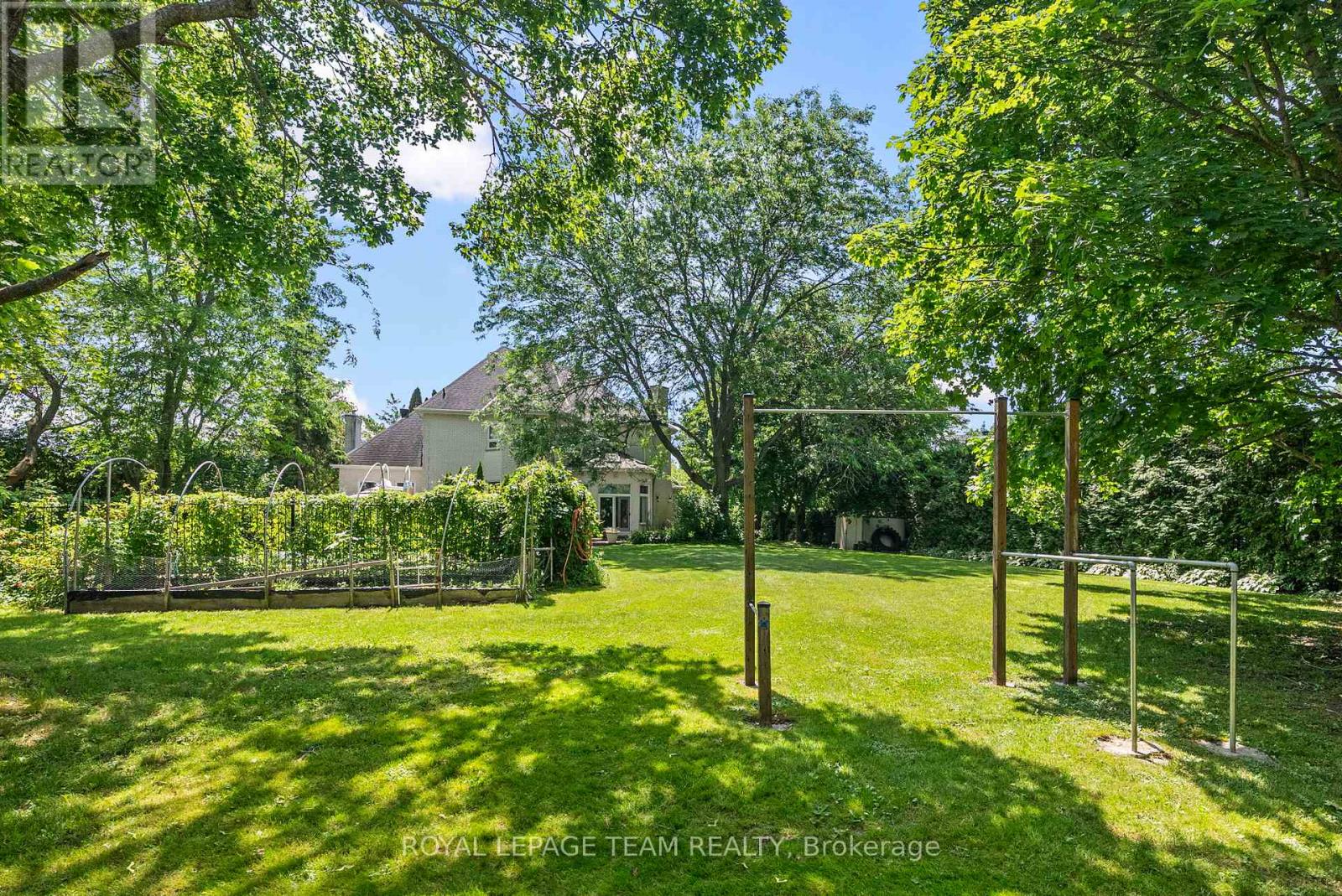 1345 POTTER DRIVE - 48