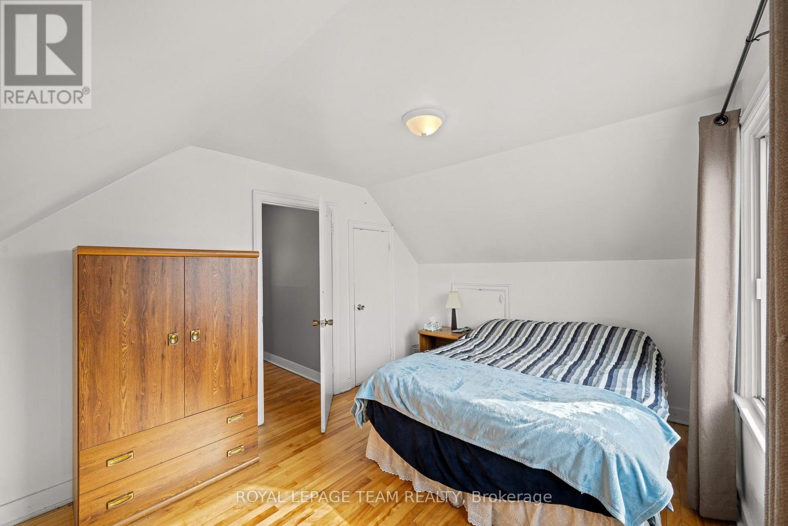 1123 SECORD AVENUE - 24