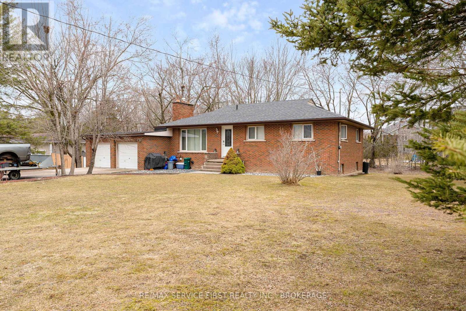 34 DALGLEISH AVENUE - 2