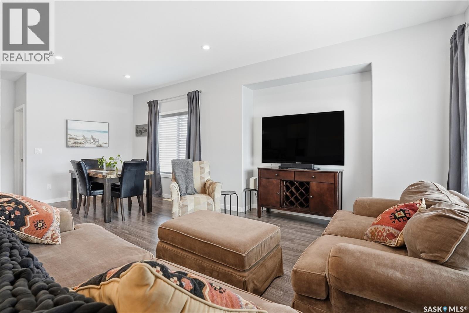 Single Family House Bi-level for Sale in  Boykowich STREET Saskatoon 