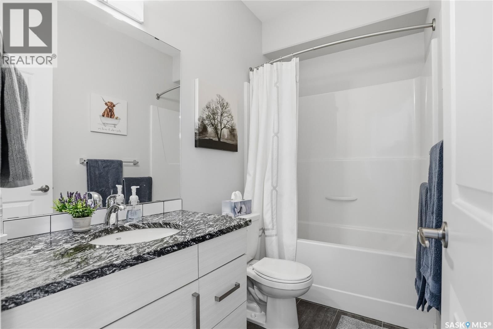 Single Family House Bi-level for Sale in  Boykowich STREET Saskatoon 