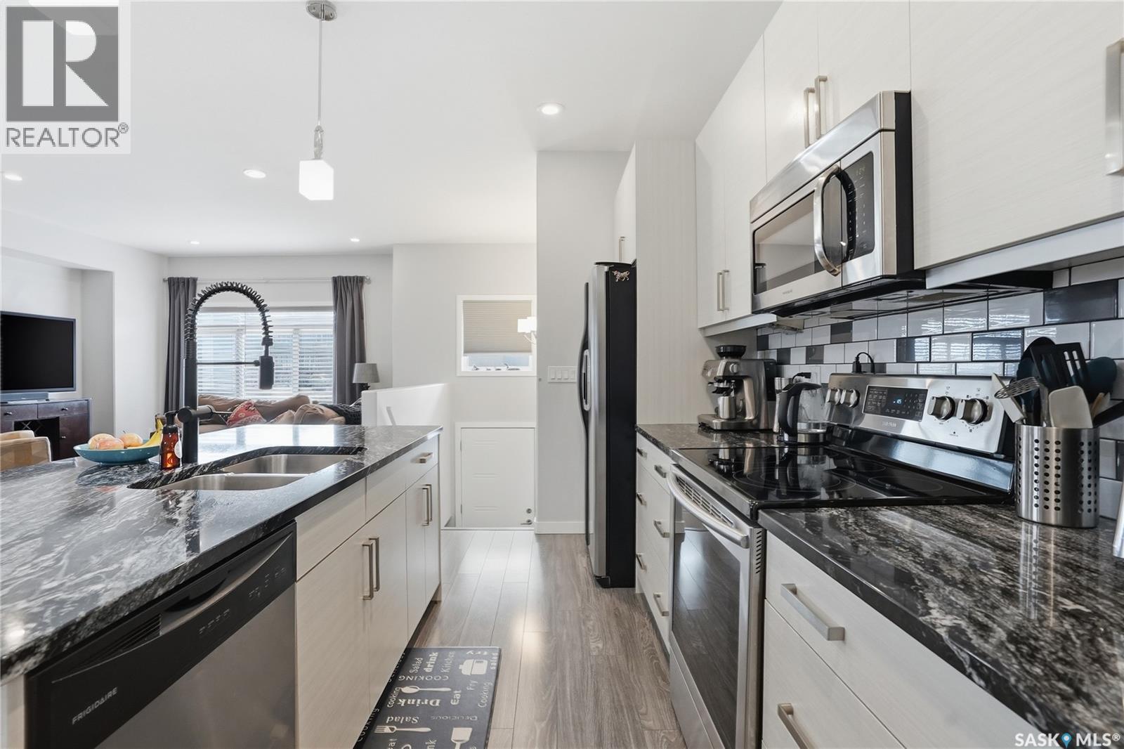 Single Family House Bi-level for Sale in  Boykowich STREET Saskatoon 