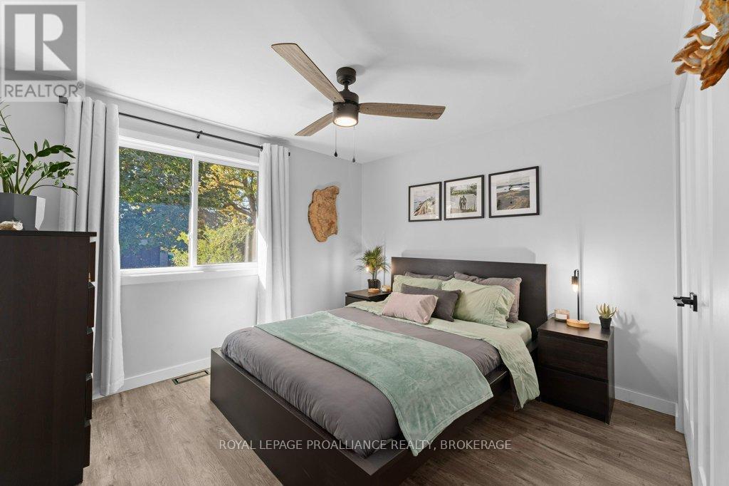 26 WOODSTONE CRESCENT - 15