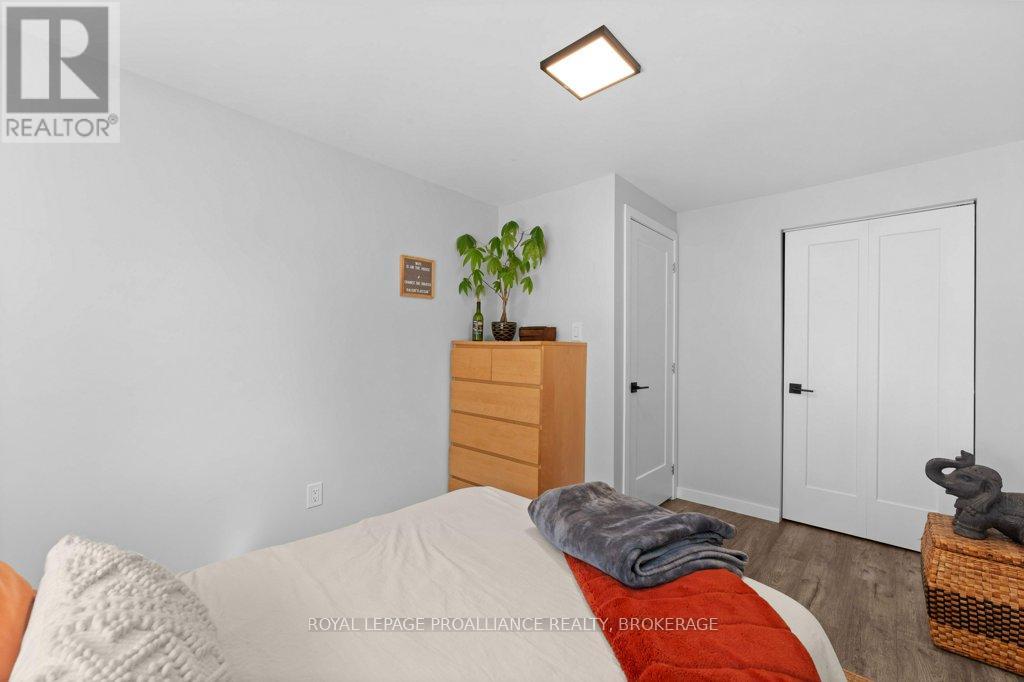26 WOODSTONE CRESCENT - 18