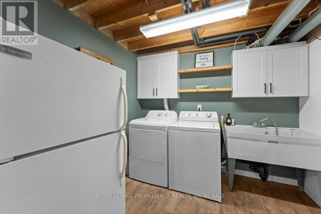 26 WOODSTONE CRESCENT - 26