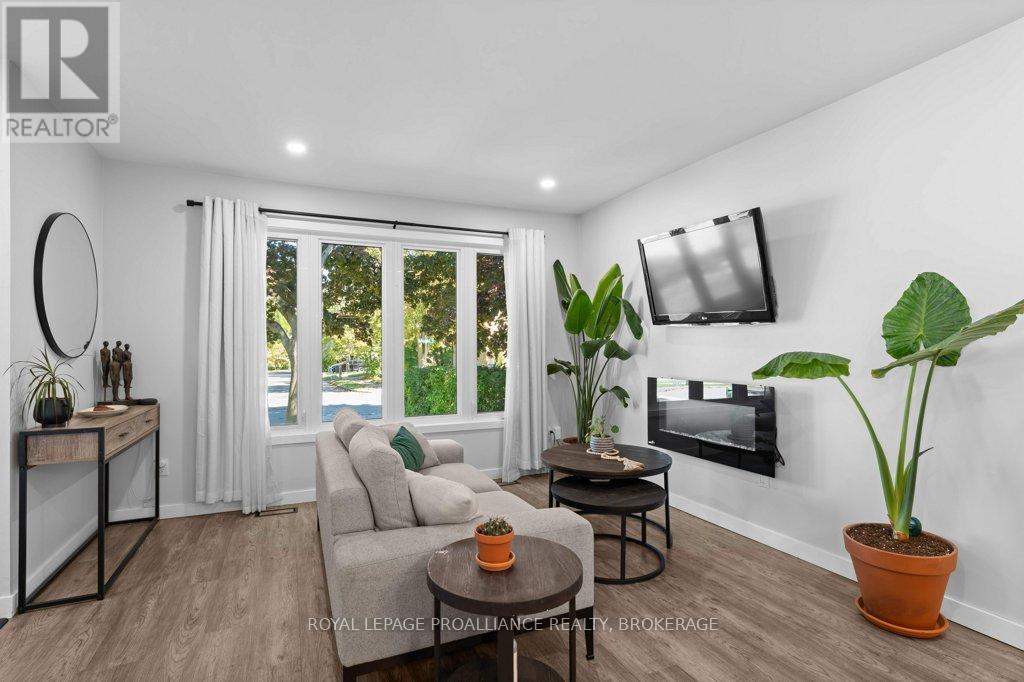26 WOODSTONE CRESCENT - 5