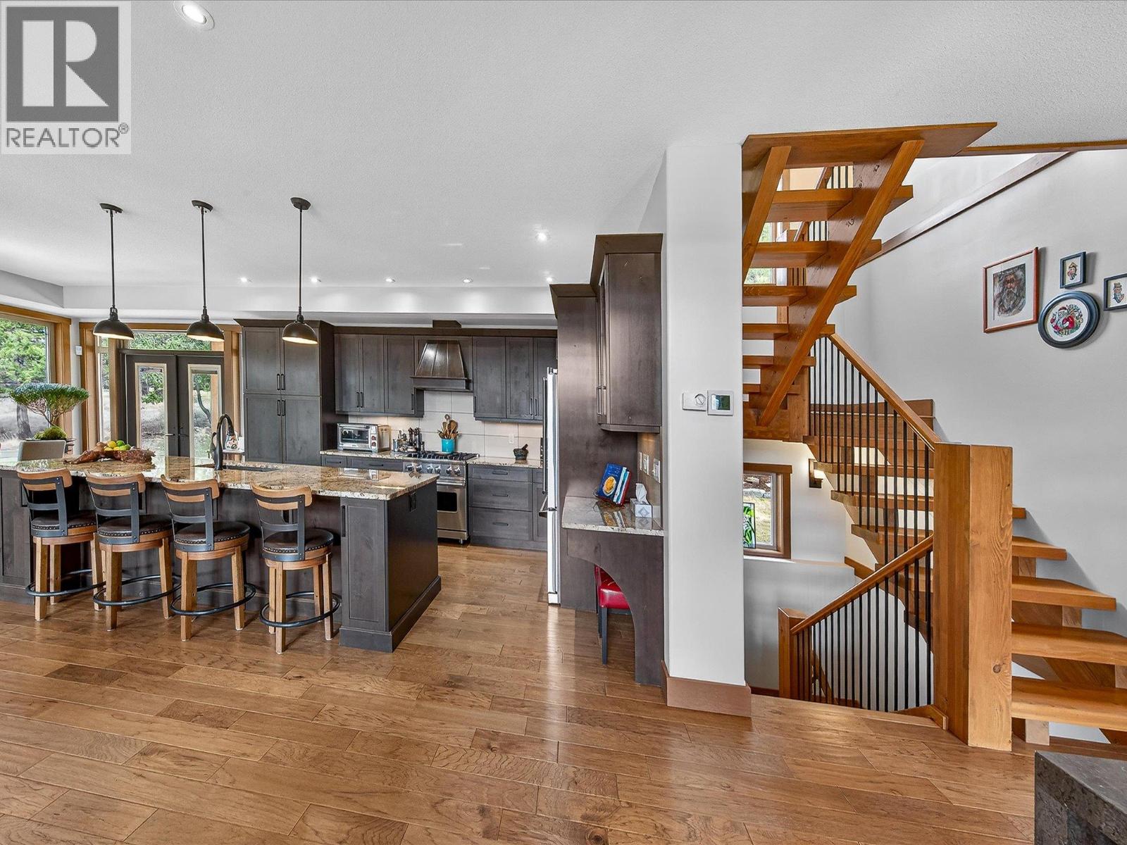  7540 Springs Terrace, Radium Hot Springs