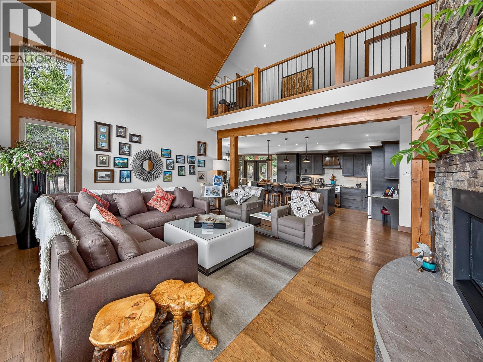  7540 Springs Terrace, Radium Hot Springs