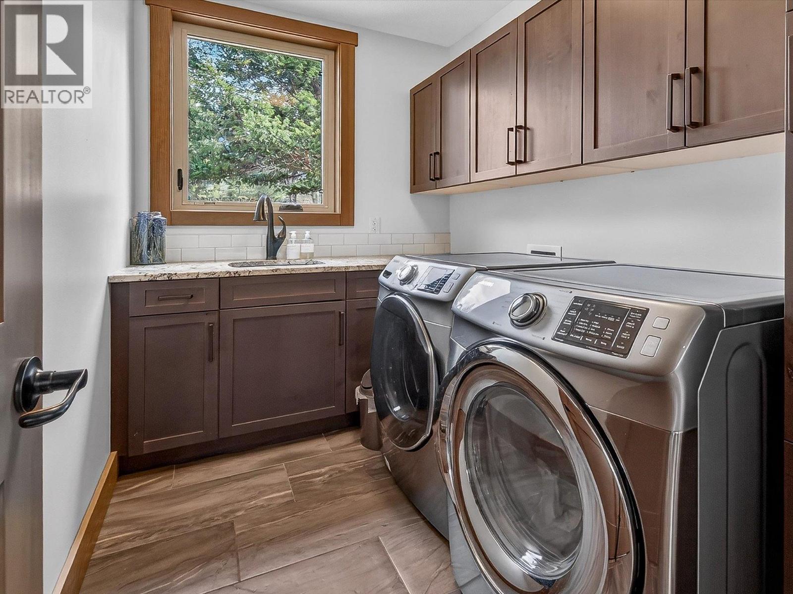  7540 Springs Terrace, Radium Hot Springs