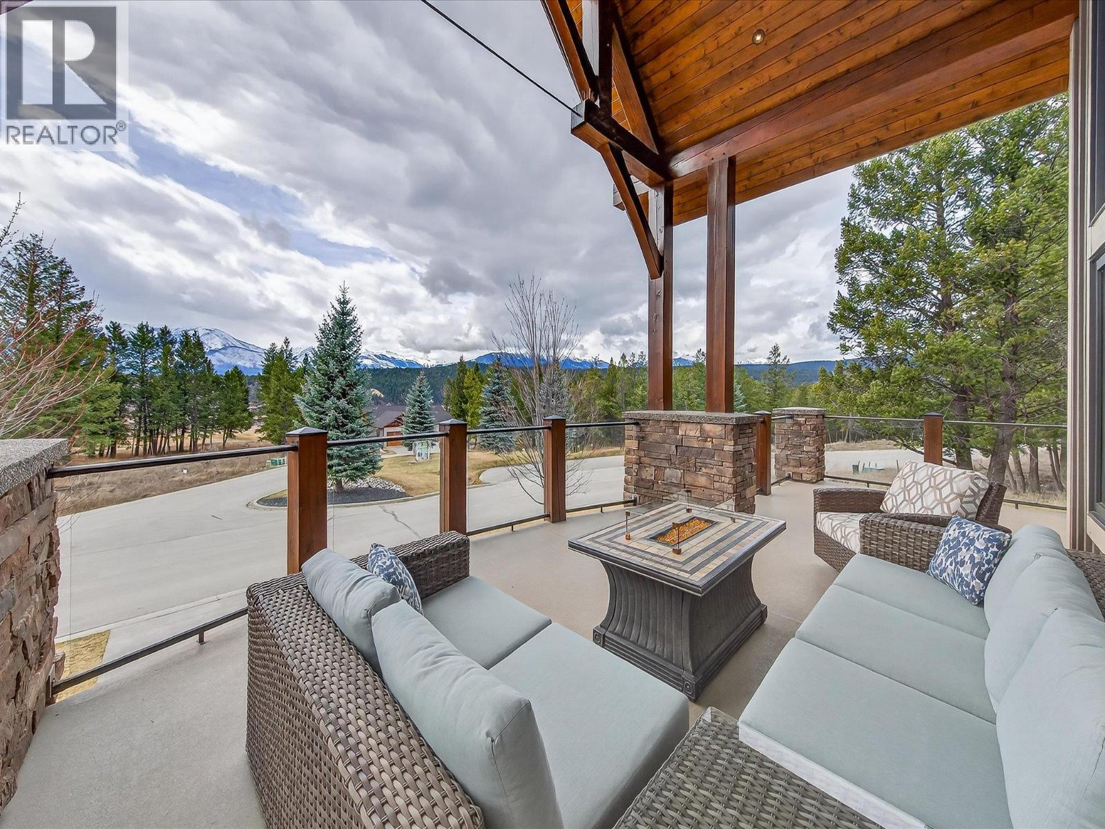  7540 Springs Terrace, Radium Hot Springs