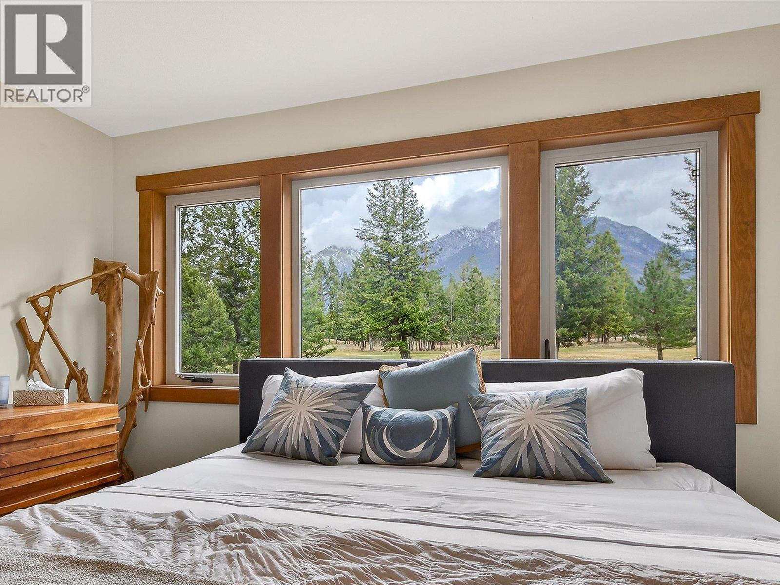  7540 Springs Terrace, Radium Hot Springs