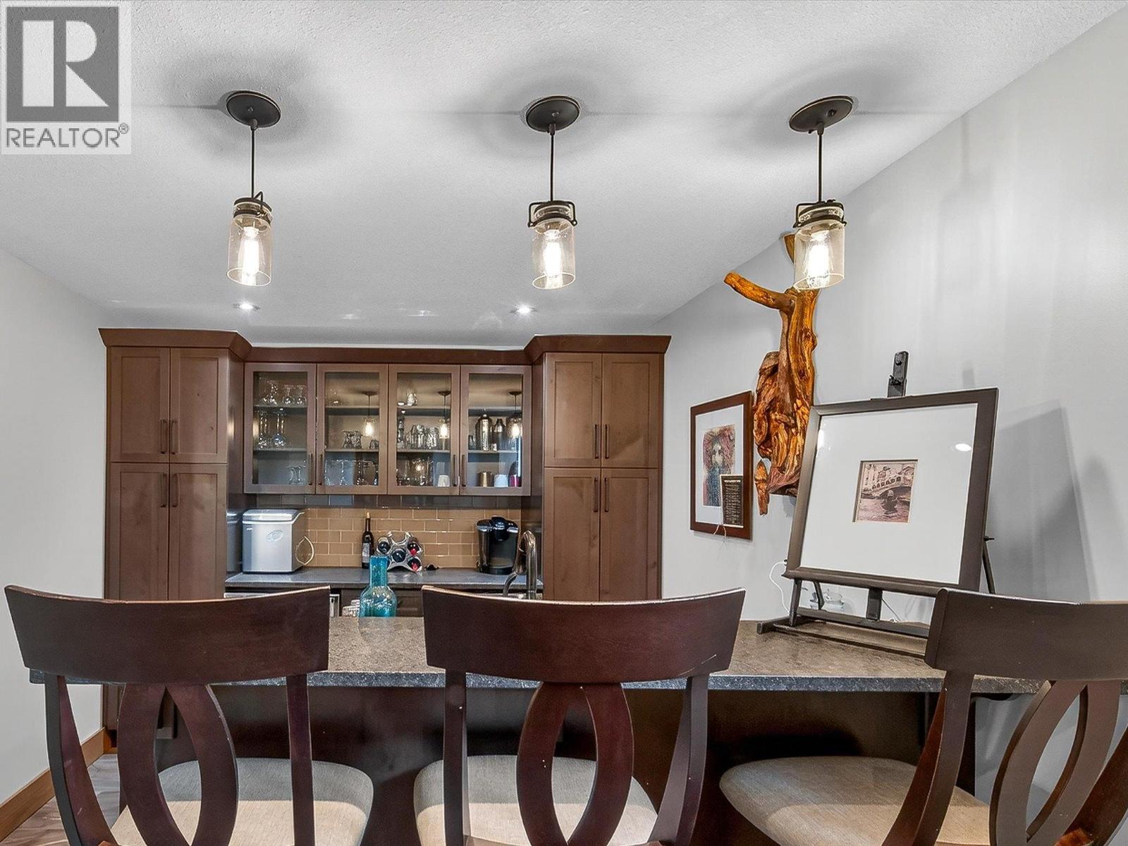  7540 Springs Terrace, Radium Hot Springs