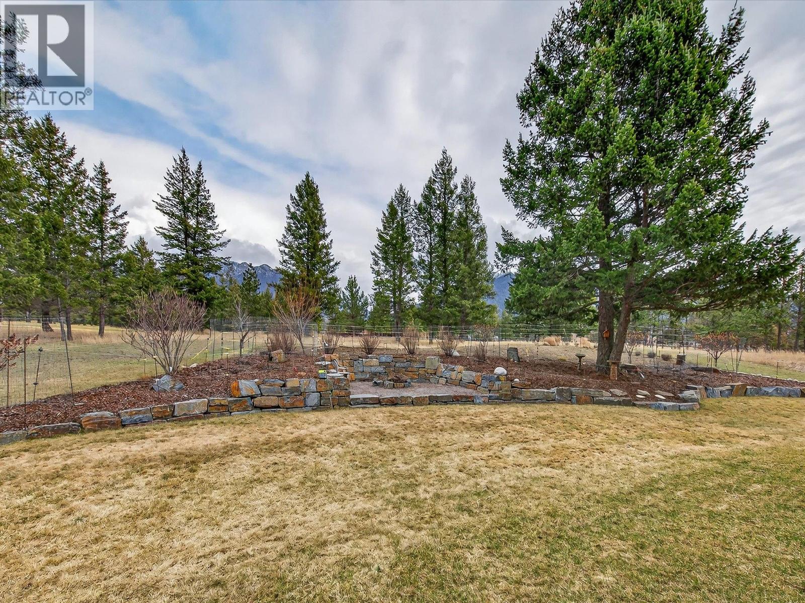  7540 Springs Terrace, Radium Hot Springs