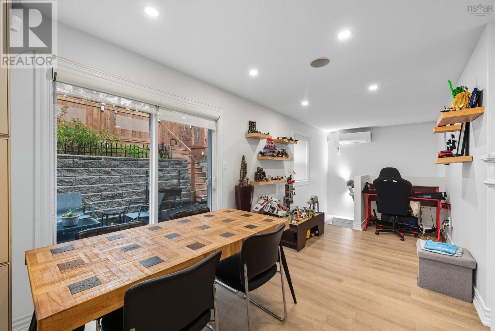55 DONALDSON AVENUE - 19
