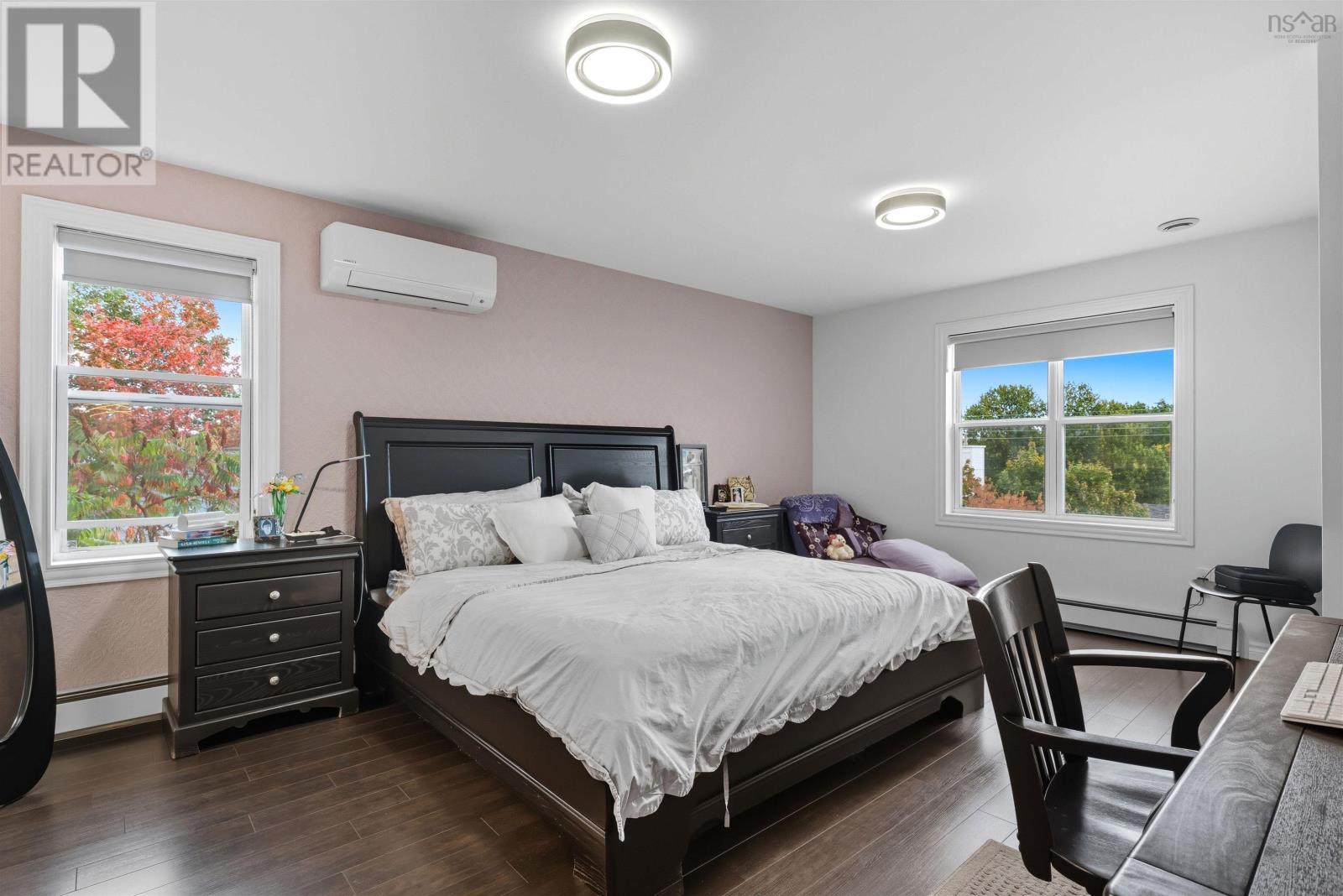 55 DONALDSON AVENUE - 24