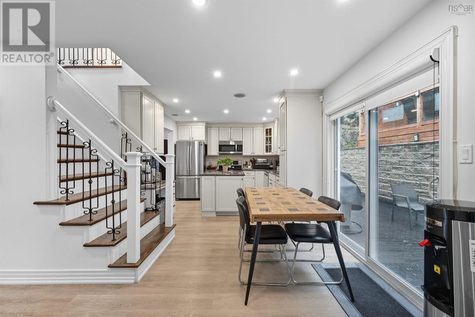 55 DONALDSON AVENUE - 21